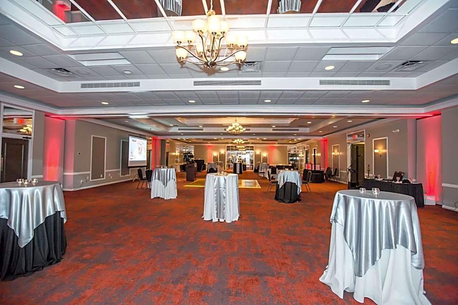 Ramada by Wyndham Jacksonville Hotel & Conference Center