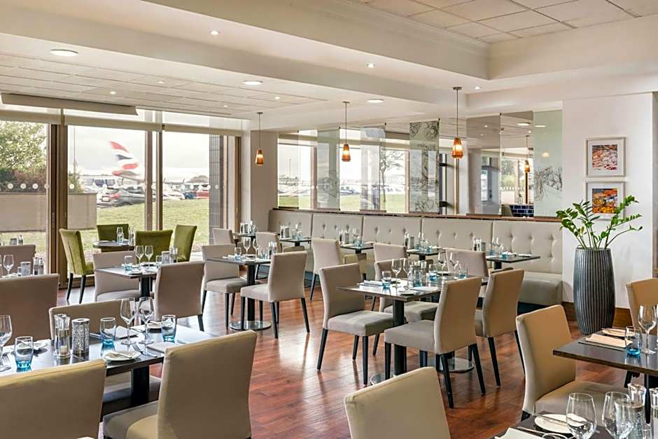 Renaissance by Marriott London Heathrow Hotel