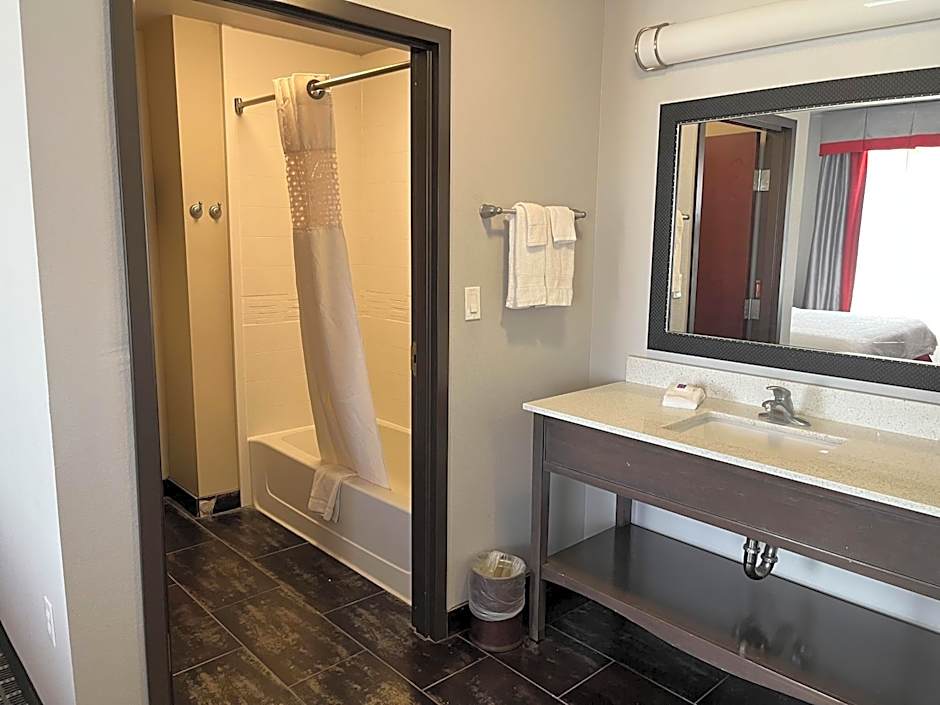 Quality Inn & Suites