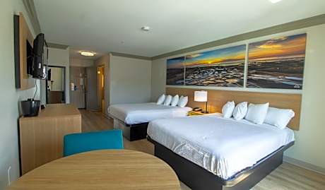 Queen Room with Two Queen Beds