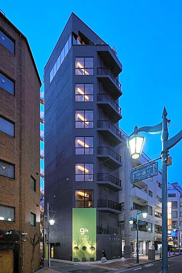9h nine hours woman Shinjuku