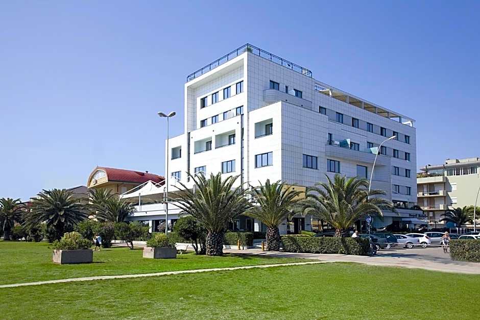 Hotel Royal