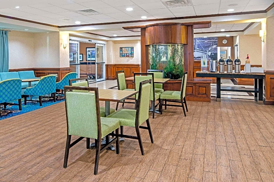 La Quinta by Wyndham Corpus Christi-N Padre Isl.