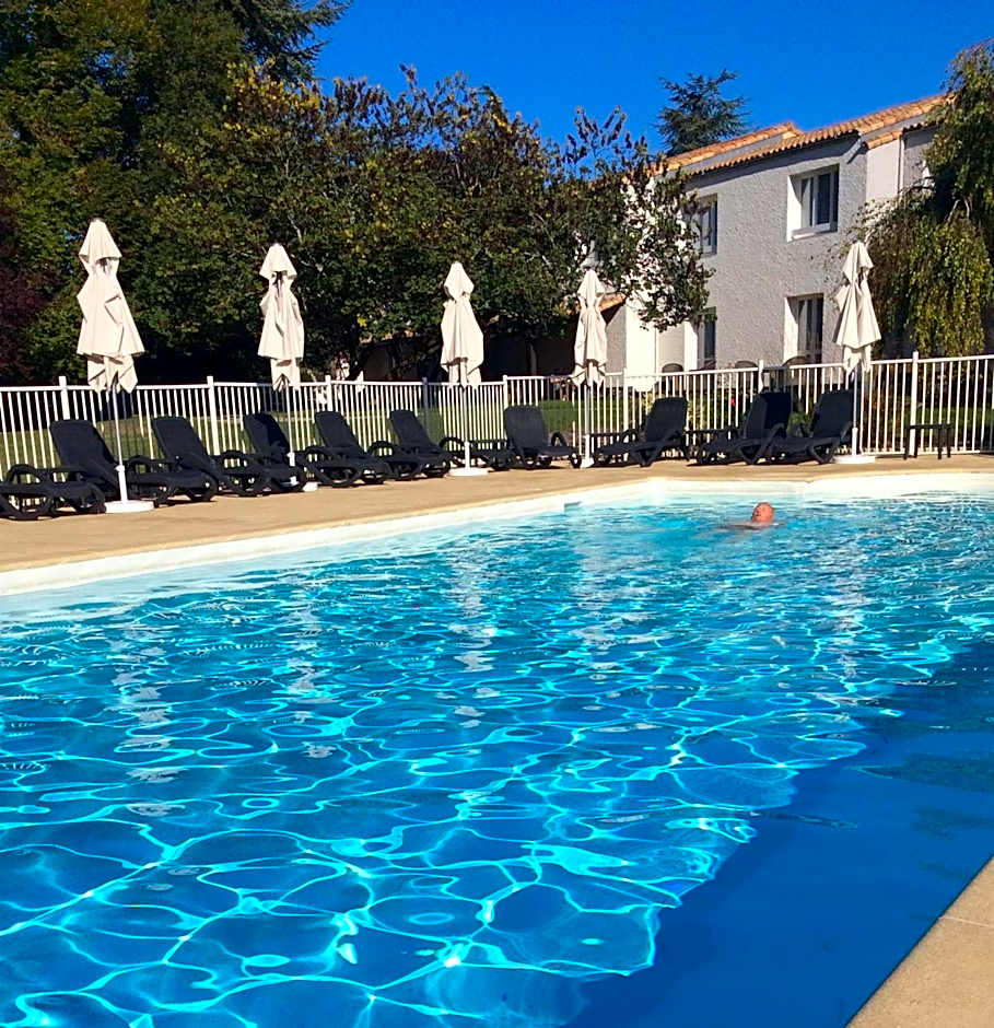 Logis LE RABELAIS Hôtel- Restaurant - SPA