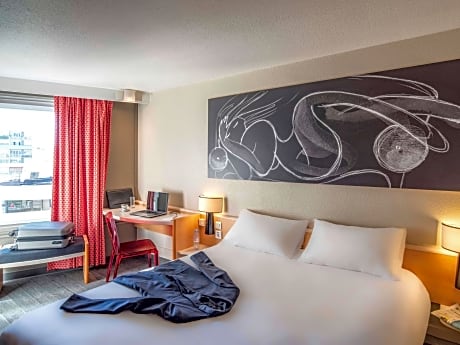 Comfort Room With Double Bed