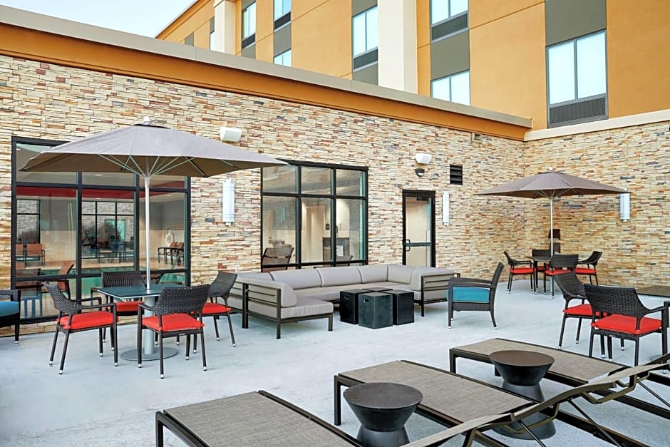 Hampton Inn By Hilton & Suites Chicago/Waukegan, IL