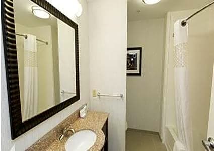 Hampton Inn & Suites Oklahoma City Airport