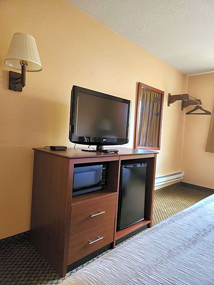 Luxury Inn & Suites