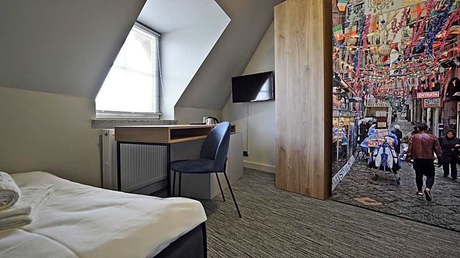 Hotel Made in Napoli by Siervo Międzybórz