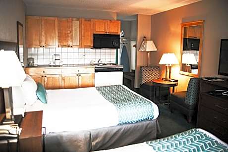 2 Double Beds, Efficiency Room, Non-Smoking