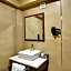 Leo Suites