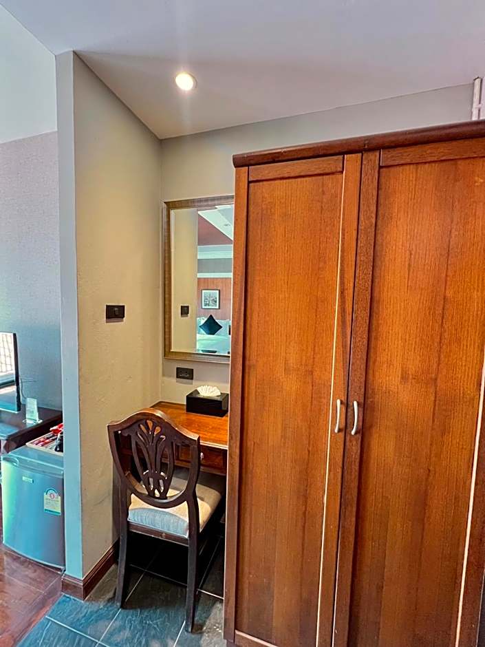 Yotaka Bangkok Hotel