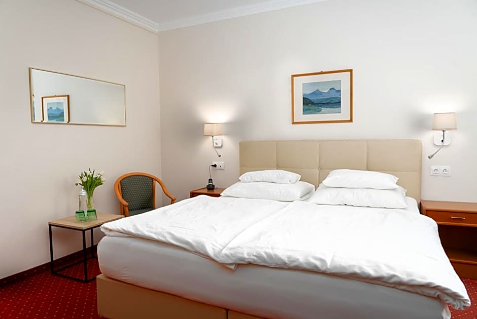 Inselhotel Faakersee