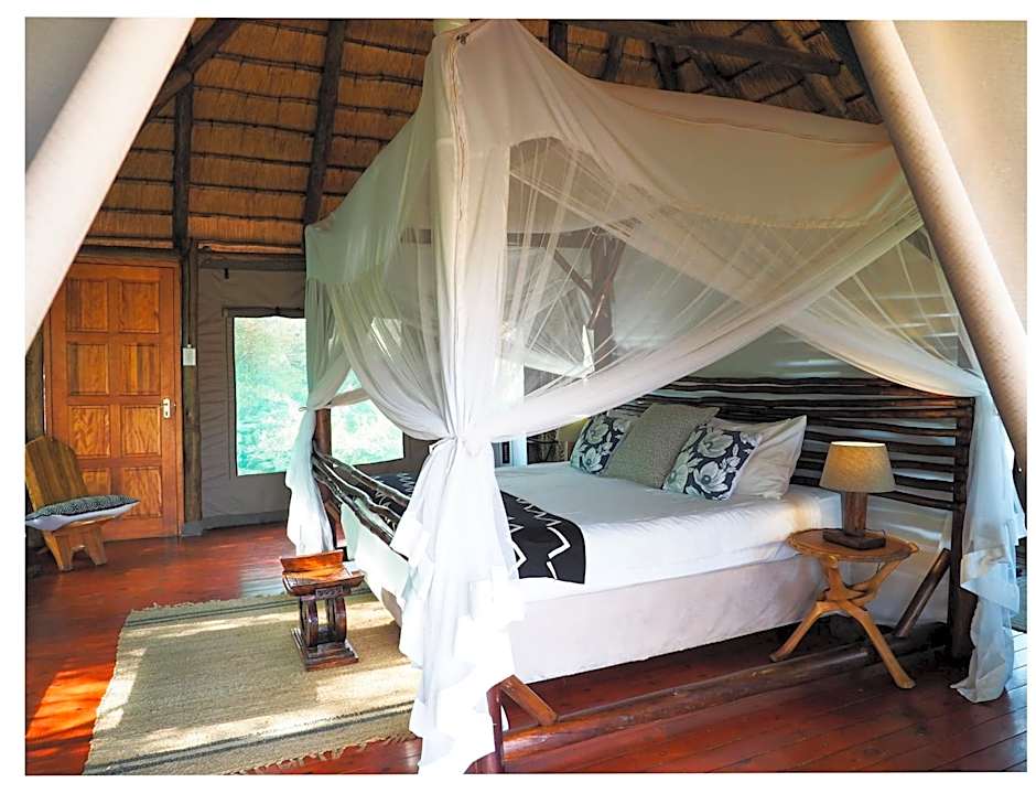Muweti Bush Lodge