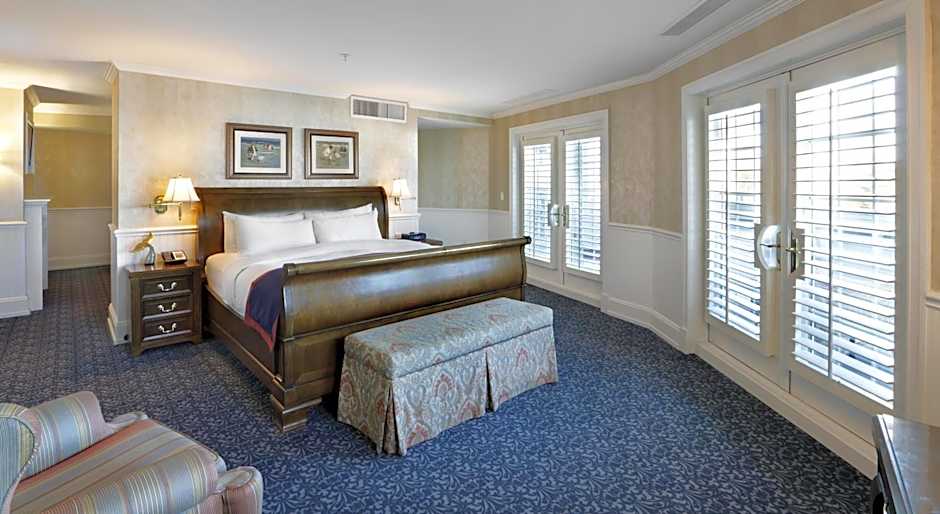 Madison Beach Hotel Curio Collection by Hilton