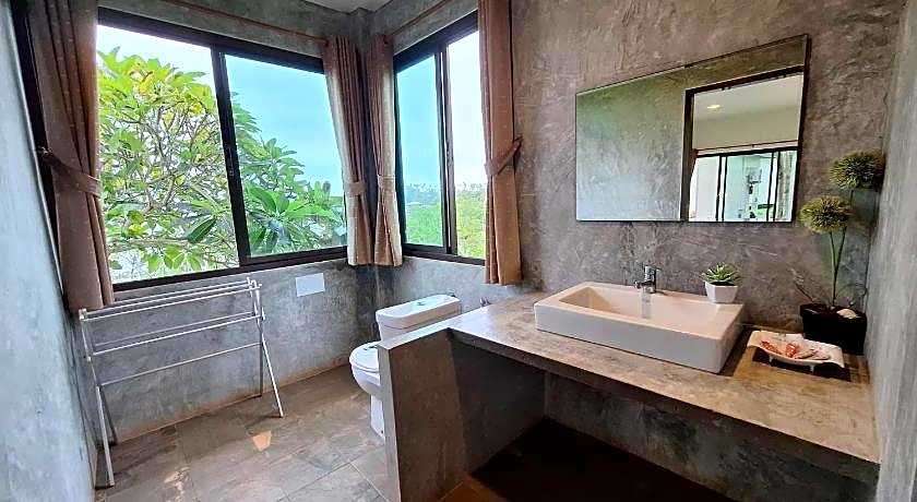 Sea Breeze @ Koh Mak