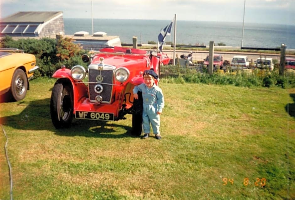 Sea Song, Selkie House