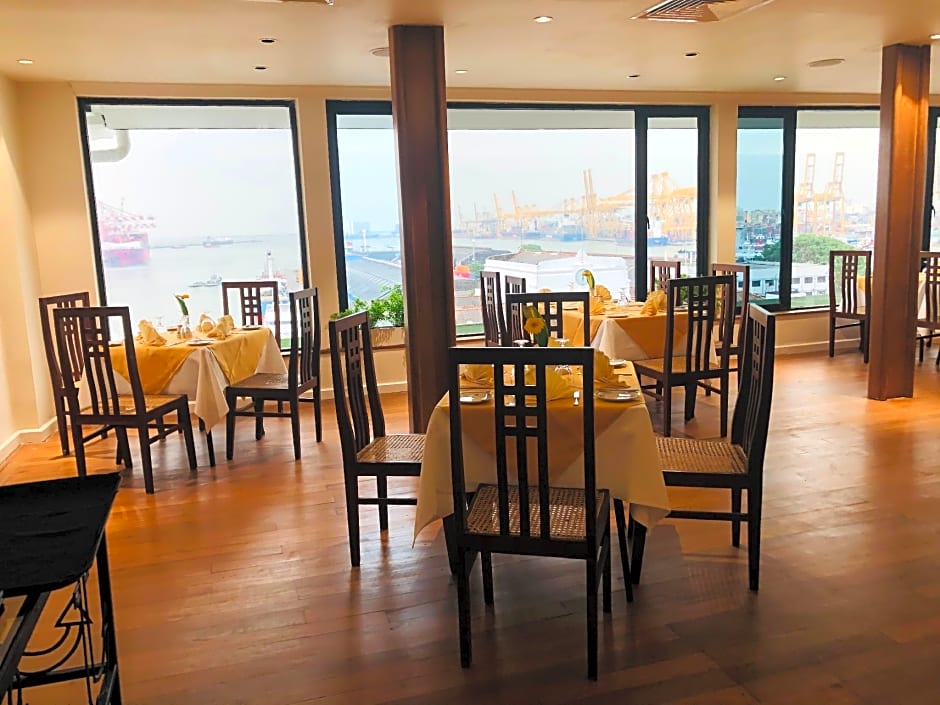 Grand Oriental Hotel