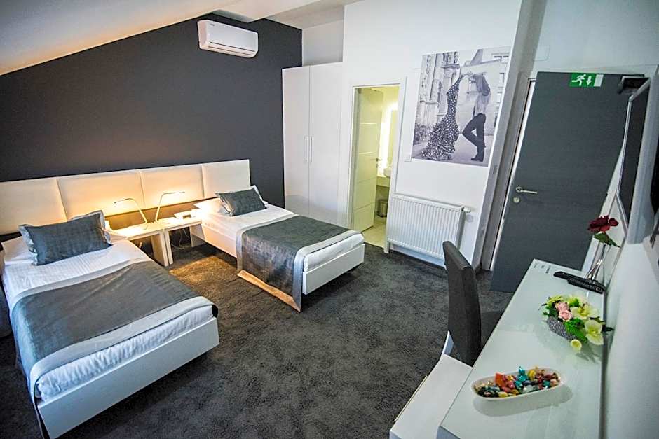 Hotel Cool Zagreb Airport