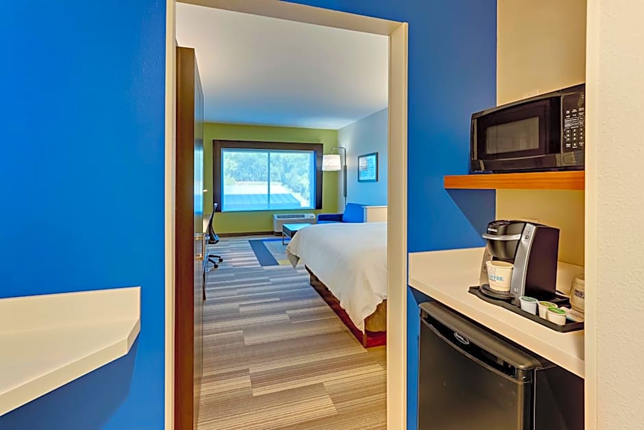 Holiday Inn Express & Suites Winston - Salem SW - Clemmons By IHG