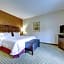 Hampton Inn By Hilton And Suites Harrisburg/North, Pa