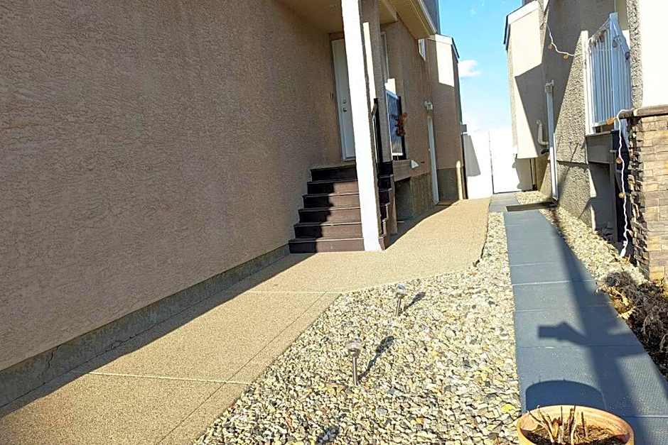 SERENE & MODERN 1BED SUITE + CLOSE TO AIRPORT