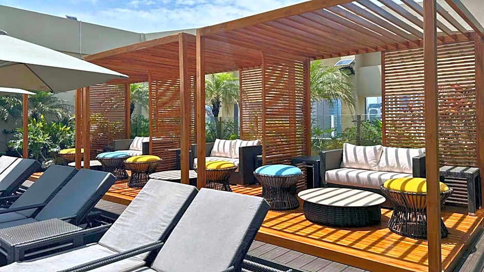 Holiday Inn & Suites Makati By IHG