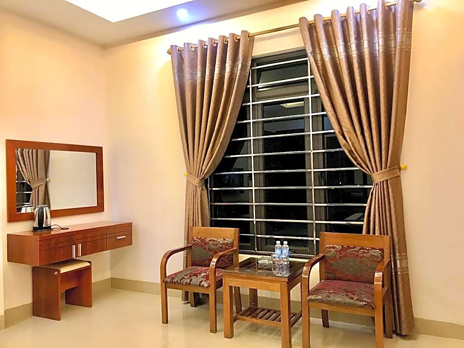 Binh Minh Riverside Hotel