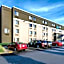 La Quinta Inn & Suites by Wyndham Warwick-Providence Airport