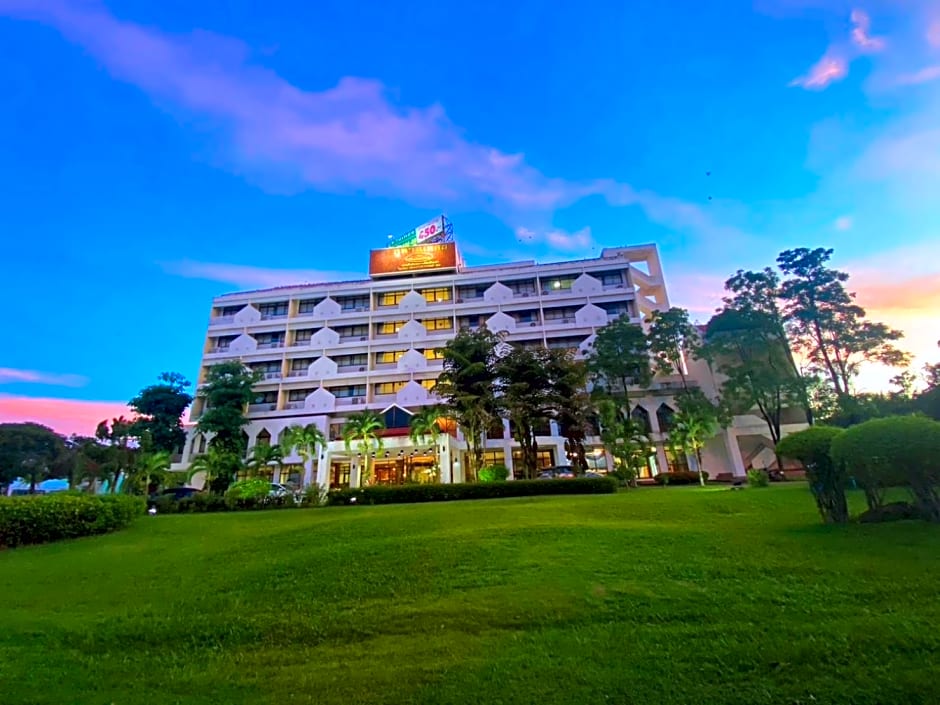 Phuphanplace Hotel