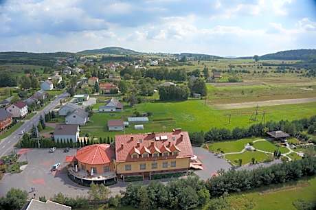 Hotel & Restauracja Okrąglak