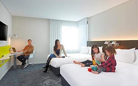 Standard Queen Room with Two Queen Beds - Free Breakfast