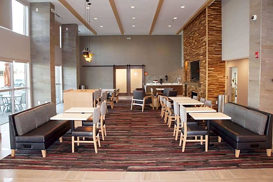 La Quinta Inn & Suites by Wyndham Perry