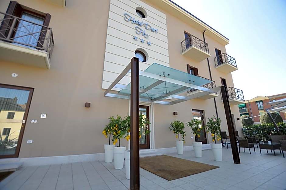 Hotel Dori