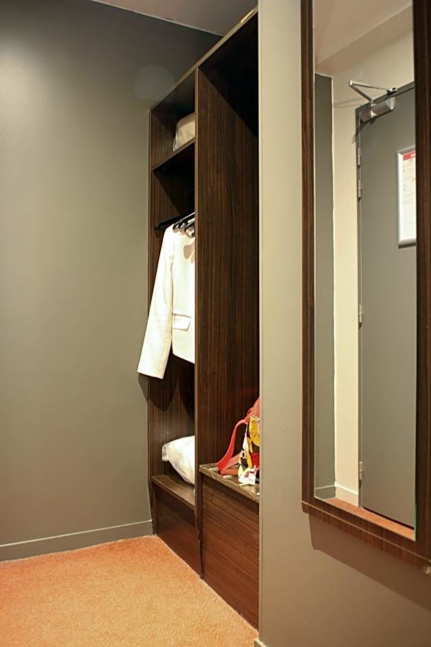 Orly Superior Hotel