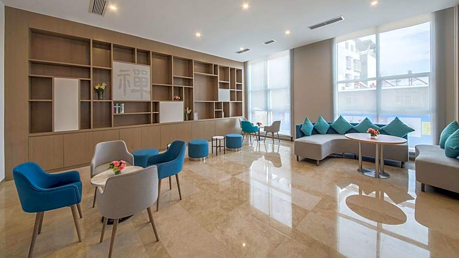 Holiday Inn Express Xichang City Center By IHG