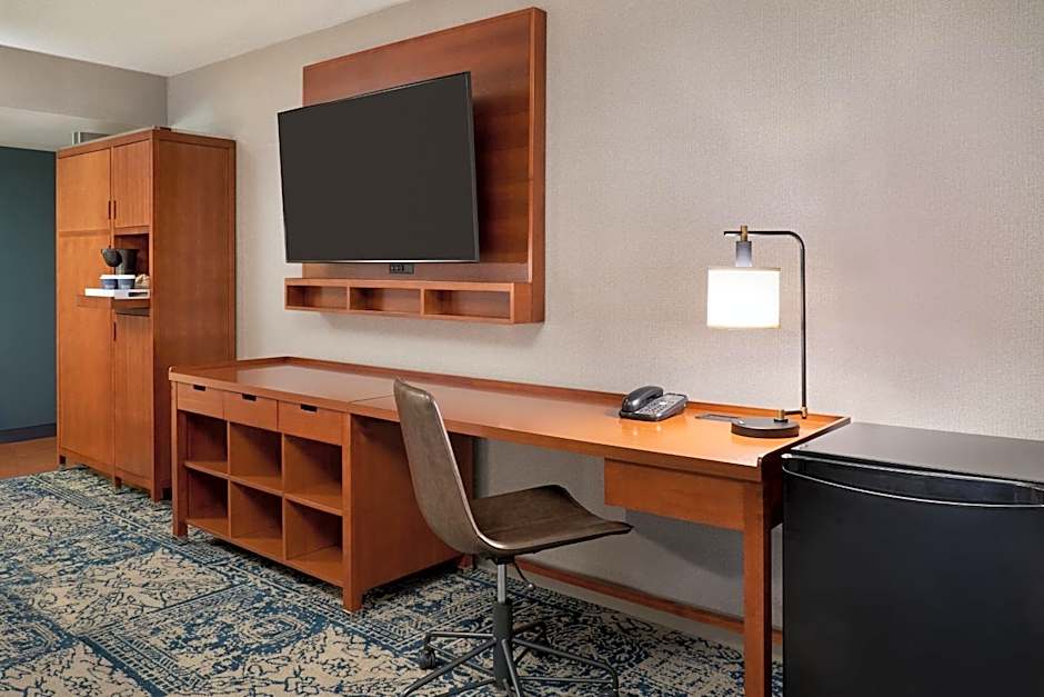 Four Points by Sheraton Hotel & Conference Centre Gatineau-Ottawa