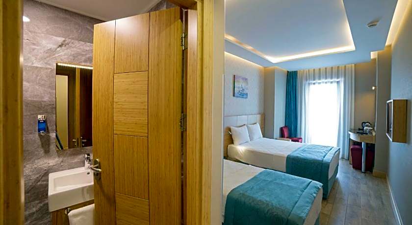 The Meretto Hotel LALELi