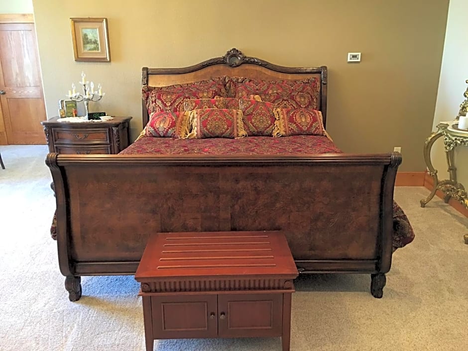 Attwood House Bed and Breakfast near Manhattan, KS