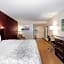 Red Roof Inn PLUS+ Tuscaloosa - University