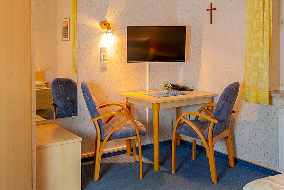 Christliche Gästehäuser Weinstraße