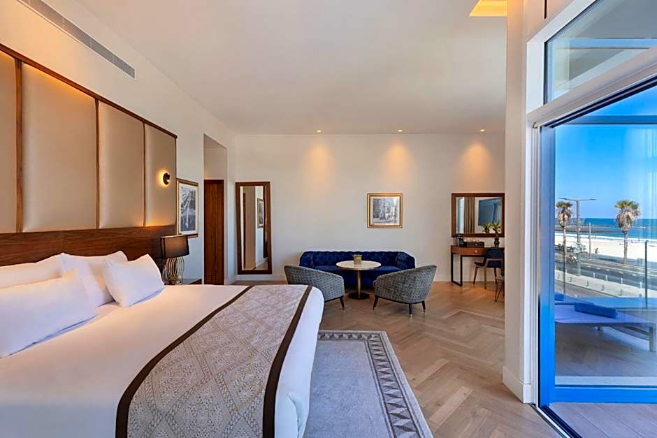 Opera Tel Aviv by Herbert Samuel