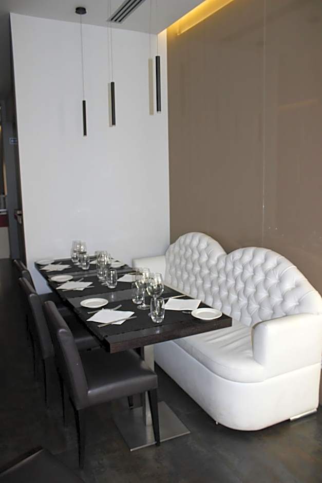 Aqua Ria Boutique Hotel