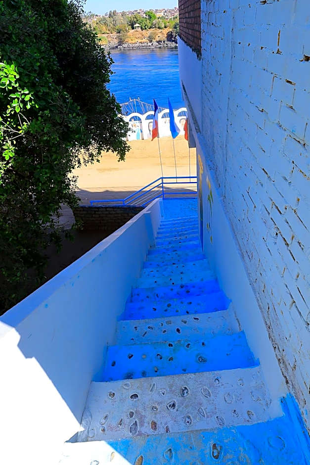 Nubian Popeye - Roof top - Nile View