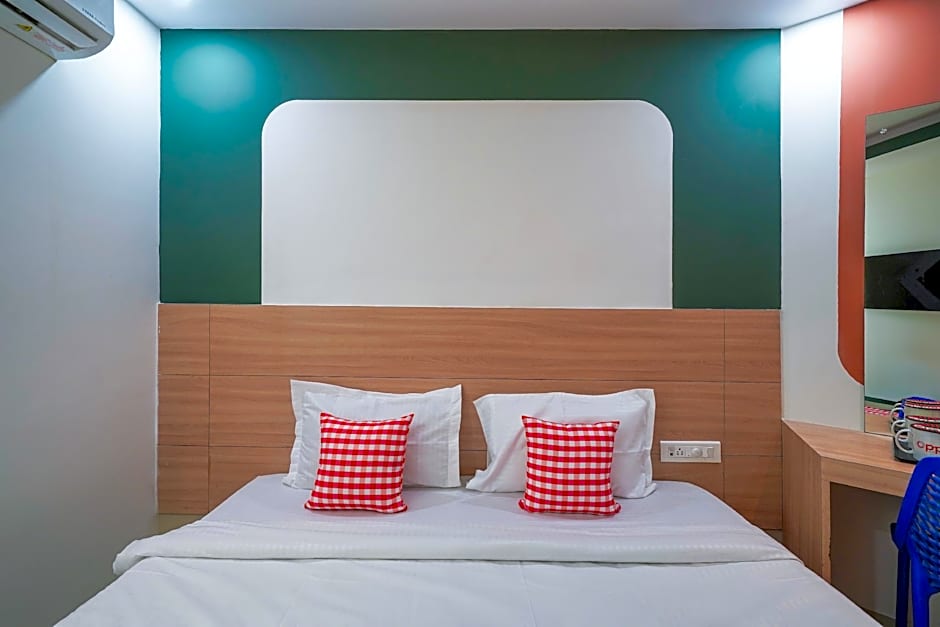 OYO Flagship The Botanica Grand – Kondapur, 