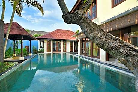Three-Bedroom Private Pool Villa with Bathtub