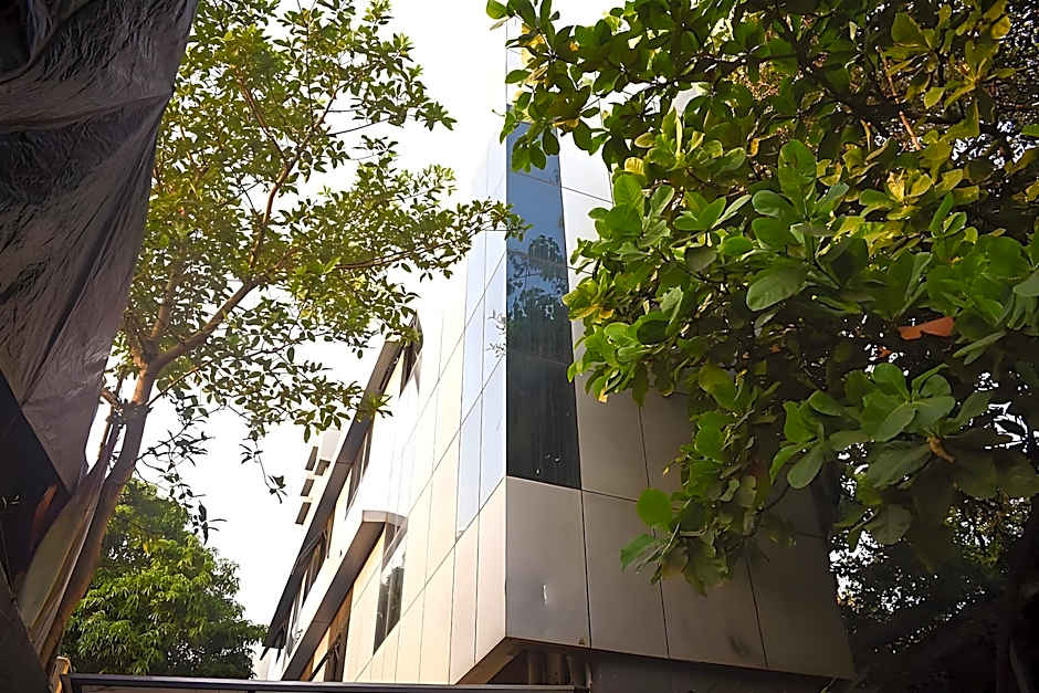 Hotel Mumbai International - Near International Airport