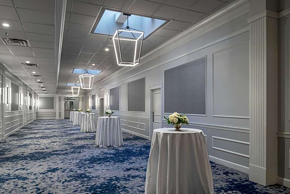 Sheraton Framingham Hotel & Conference Center