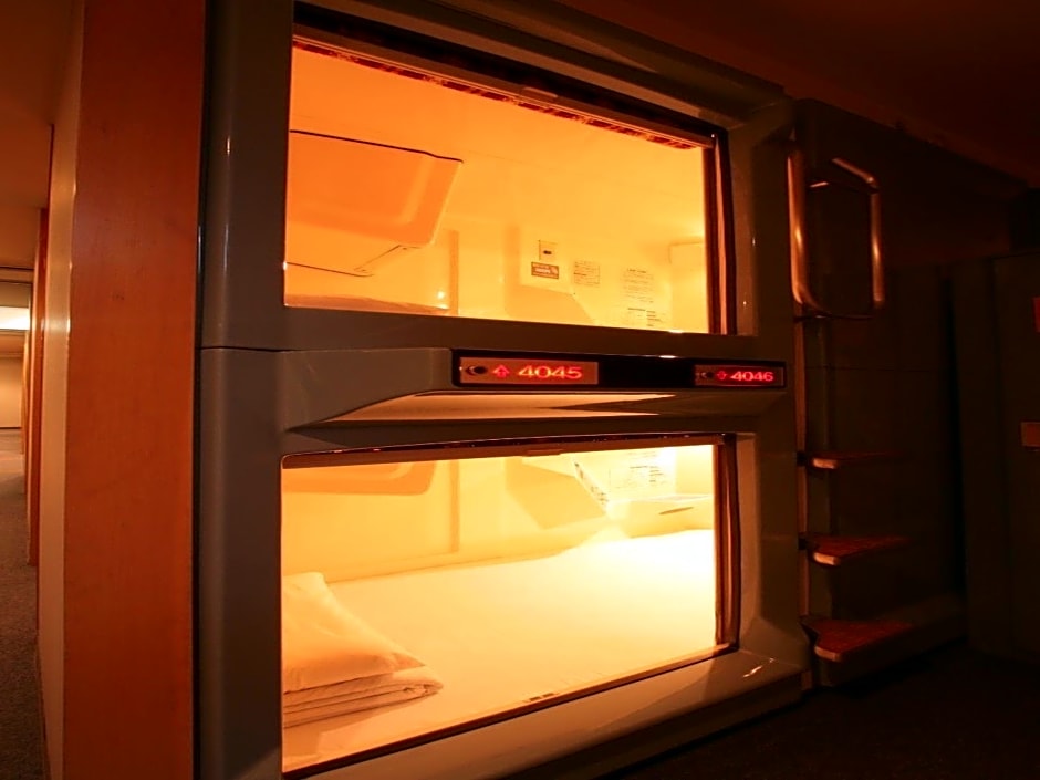 Capsule Inn Kamata - Male Only