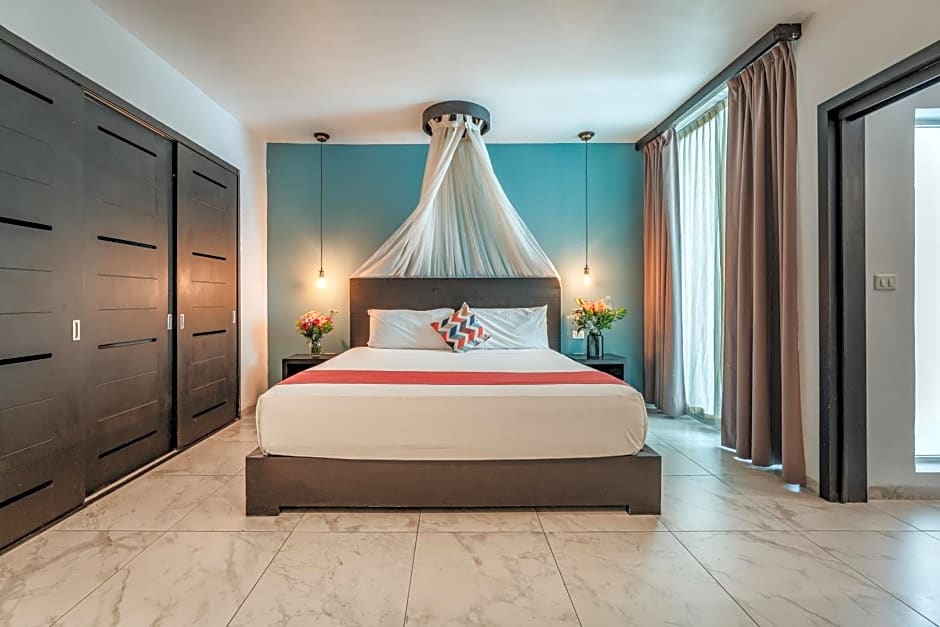 Soho Playa Hotel